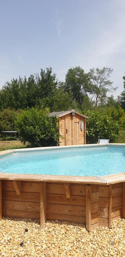Roulotte En Bois Sud France Guest House Le Soler Exterior foto